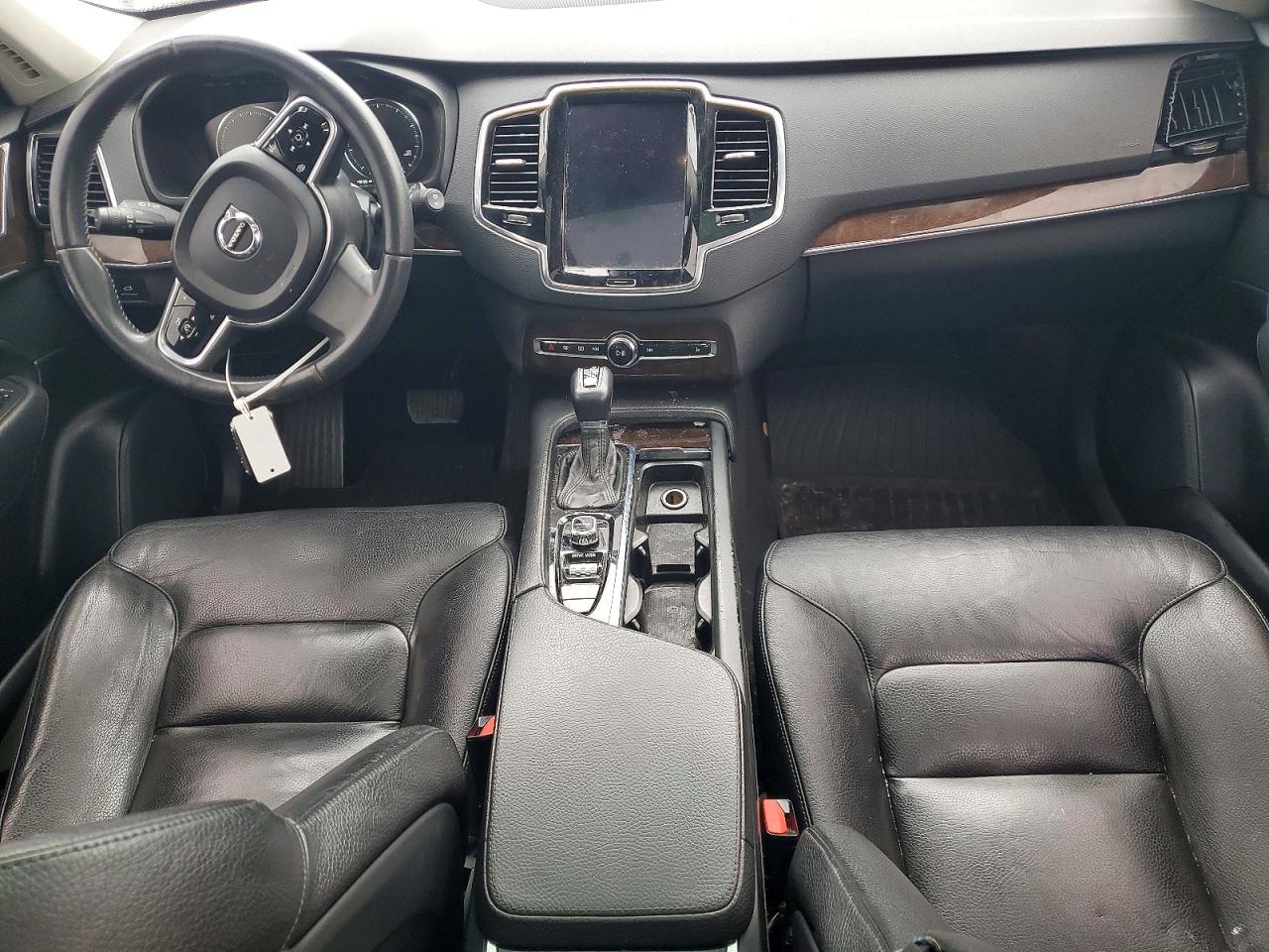 2016 Volvo XC90 VIN YV4A22PK1G1051042 COPART salvage auction — Minor Dent/Scratches, TX - CERTIFICATE OF TITLE, sold $3,150 on 2026-07-02 (photo 8)