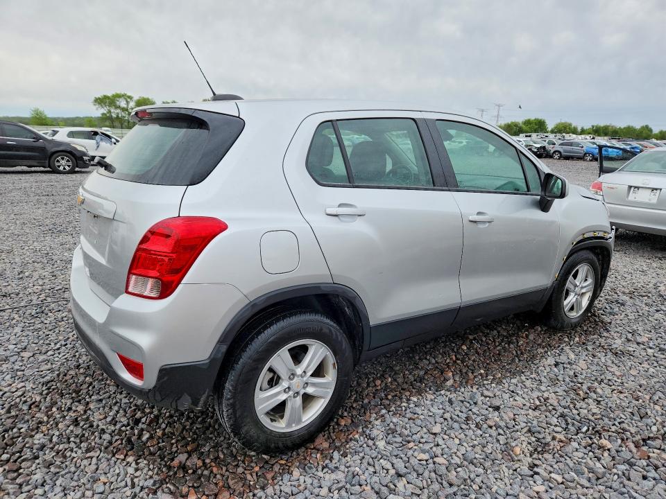 2018 Chevrolet Trax VIN KL7CJNSB8JB569042 COPART salvage auction — FRONT END, Il - Salvage Certificate, sold $3,100 on 2026-07-13 (photo 3)