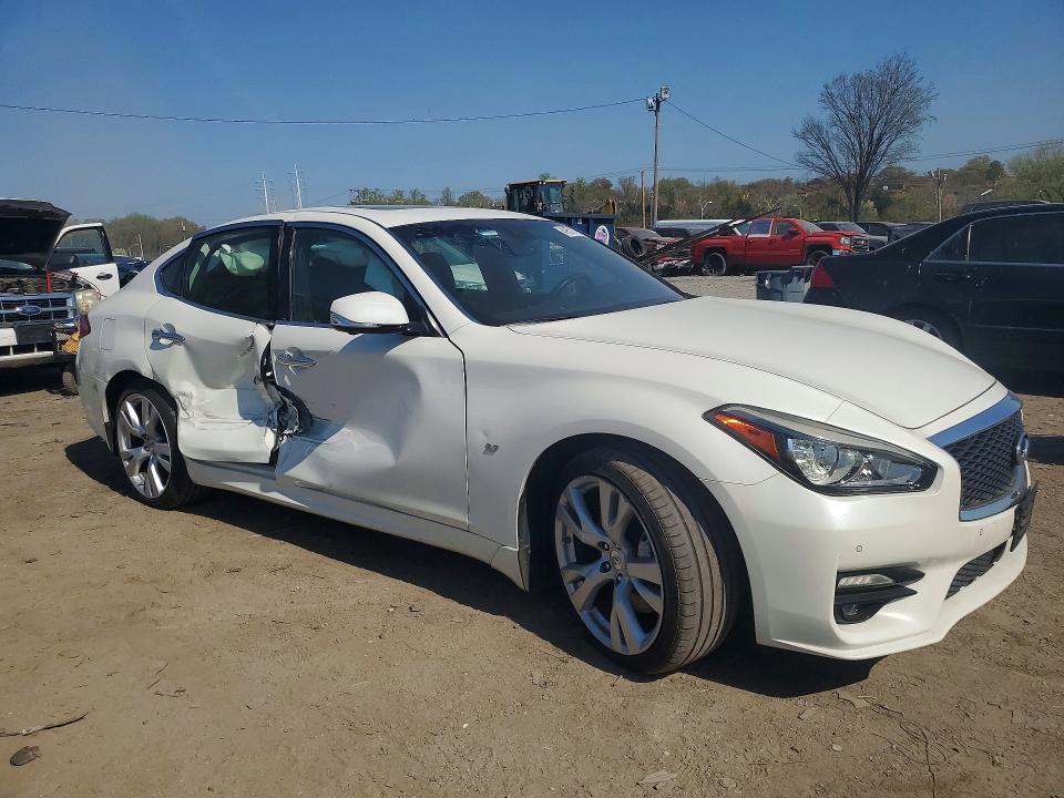 2017 Infiniti Q70 VIN JN1BY1AP4HM740824 COPART salvage auction — SIDE, Md - Cert Of Salvage > 75% Damage, sold $1,500 on 2026-07-23 (photo 4)