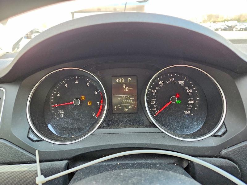 2015 Volkswagen Jetta VIN 3VWD17AJ4FM413878 COPART salvage auction — FRONT END, In - Certificate Of Title, sold $875 on 2026-07-03 (photo 9)