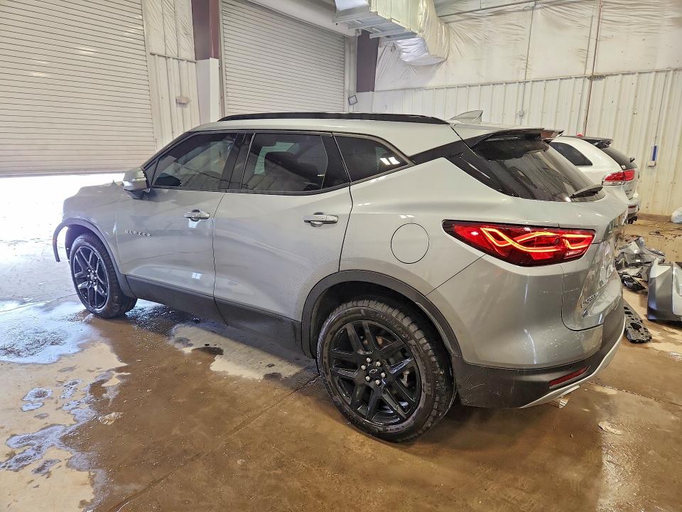 2024 Chevrolet Blazer VIN 3GNKBJR47RS177348 COPART salvage auction — FRONT END, WI, sold $10,400 on 2026-07-27 (photo 2)
