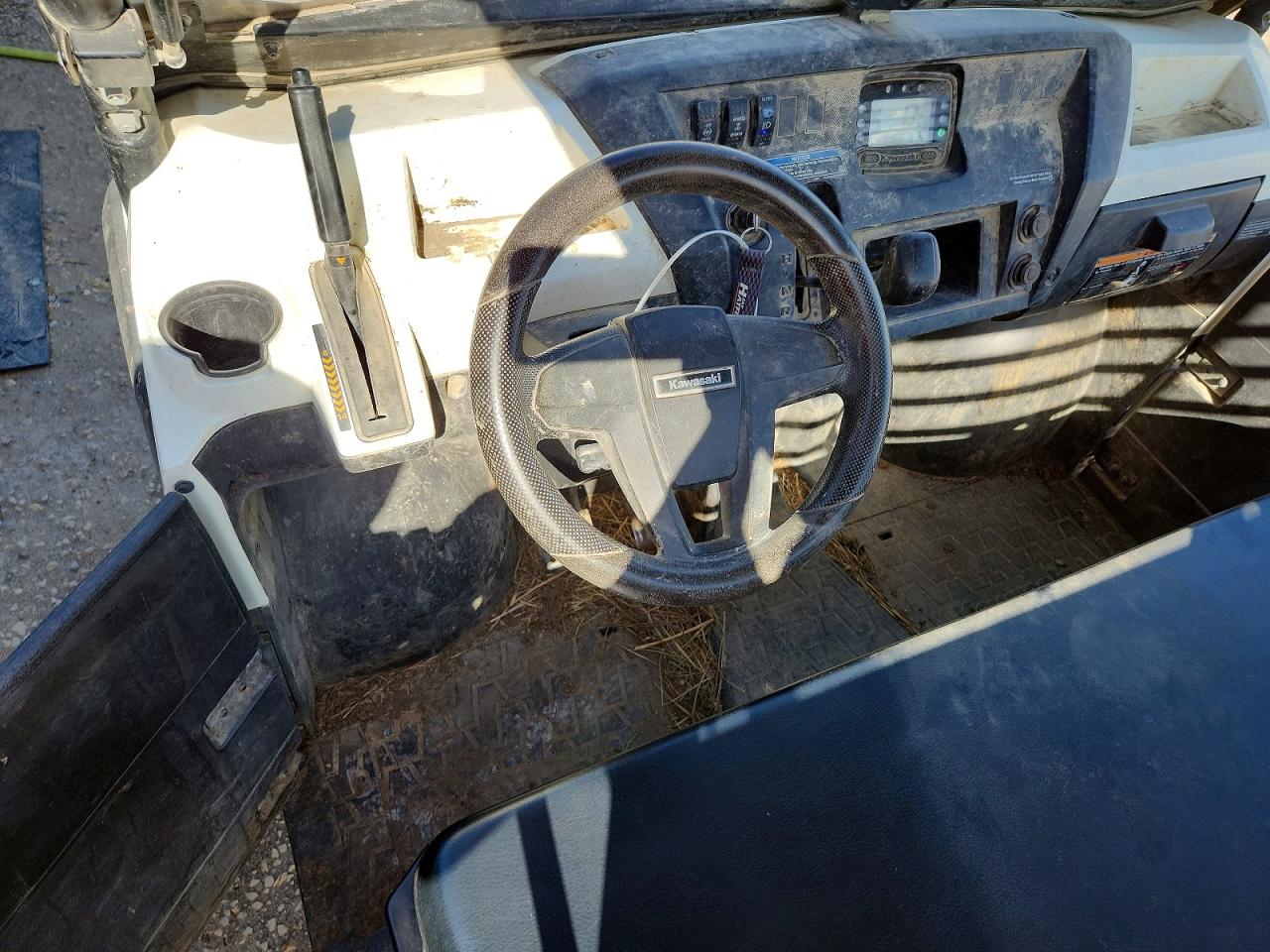 2023 Kawasaki KAF820 VIN JKBAFSF1XPB513646 COPART salvage auction — Front End, KS - CERT OF TITLE-NON HIGHWAY, sold $3,950 on 2026-07-05 (photo 8)
