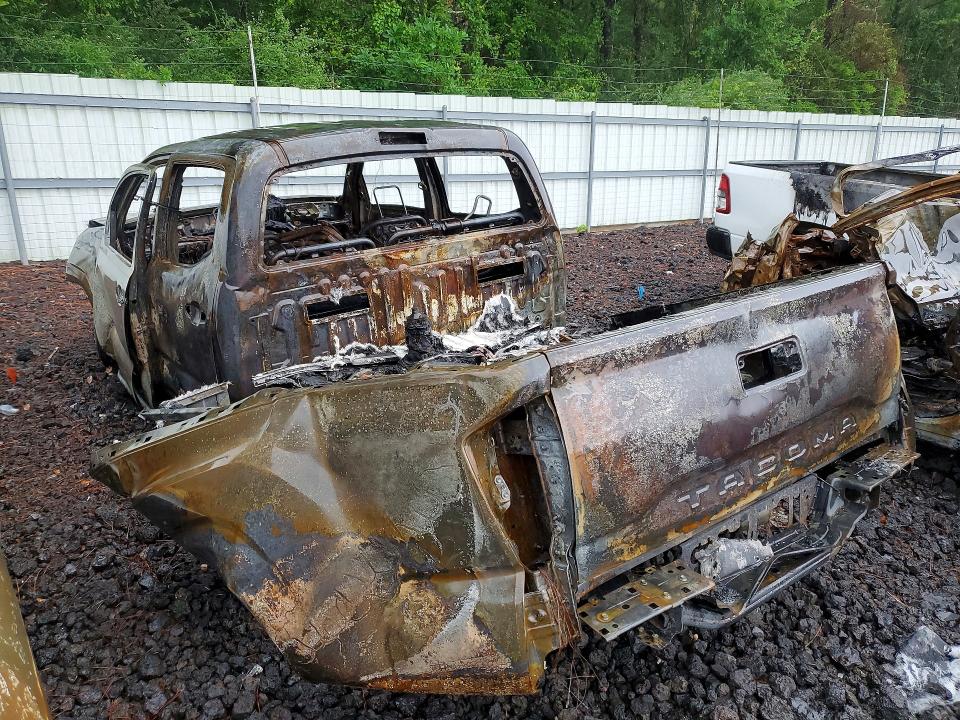 2019 Toyota Tacoma VIN 5TFAX5GNXKX151646 COPART salvage auction — BURN, TX - NONREPAIRABLE TITLE, sold $25 on 2026-07-27 (photo 2)