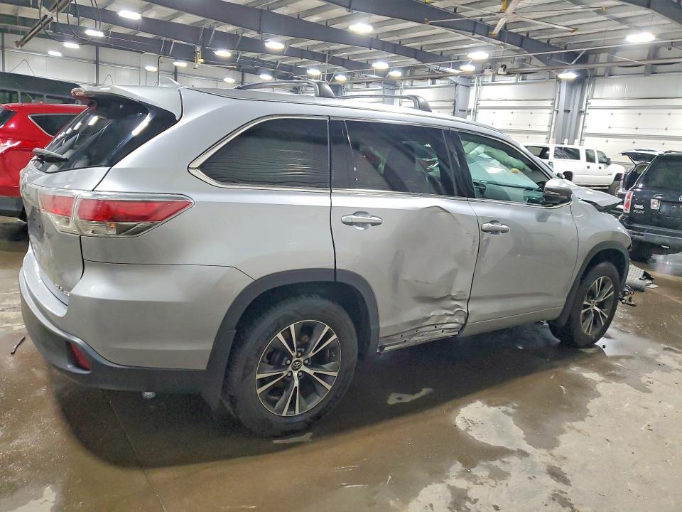 2016 Toyota VIN 5TDJKRFH1GS504077 COPART salvage auction — FRONT END, Mn - Cert Of Title-Salvage, sold $250 on 2026-07-21 (photo 3)