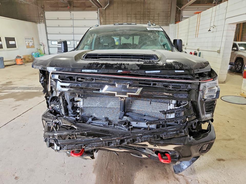 2026 Chevrolet Silverado 3500 VIN 1GC4KTEY5TF142289 COPART salvage auction — ALL OVER, Mn - Cert Of Title-Salvage, sold $17,700 on 2026-07-07 (photo 5)