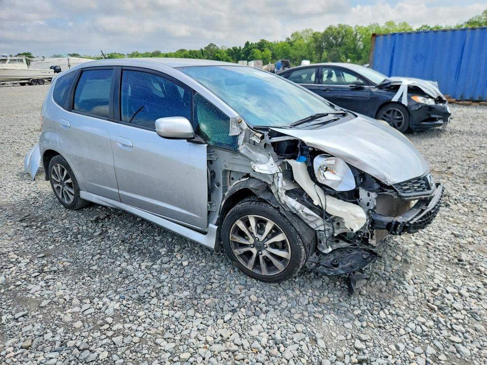 2013 Honda Fit VIN JHMGE8H51DC066669 COPART salvage auction — FRONT END, Salvage Title, sold $600 on 2026-07-28 (photo 4)