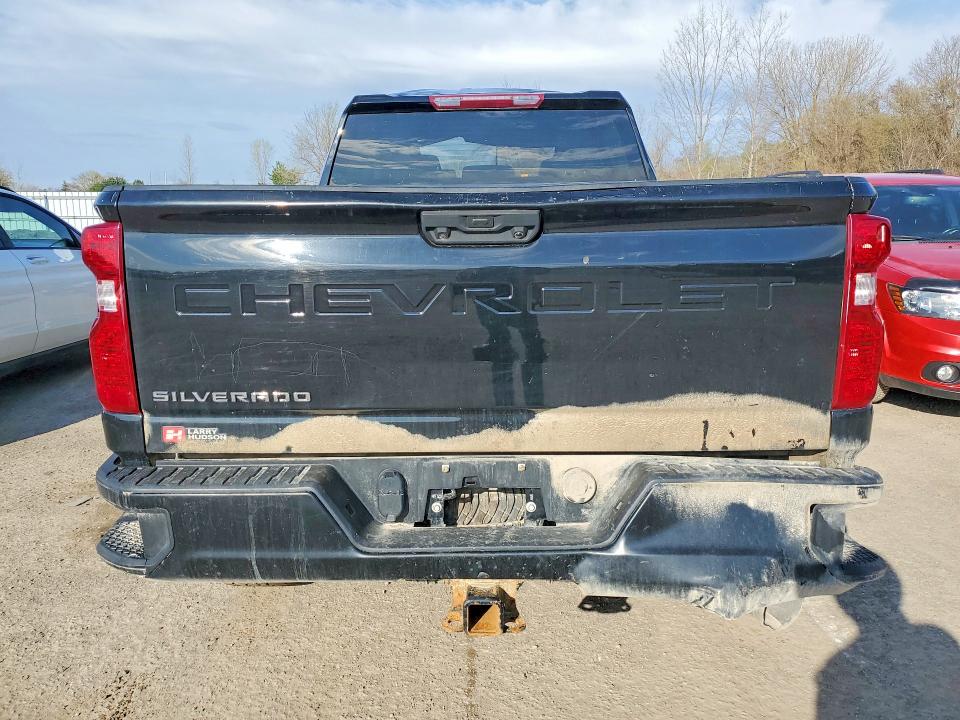 2023 Chevrolet Silverado VIN 2GC4YLEY2P1713913 COPART salvage auction — ROLLOVER, On - Permit No Brand - Unfit, sold $12,300 on 2026-07-09 (photo 6)