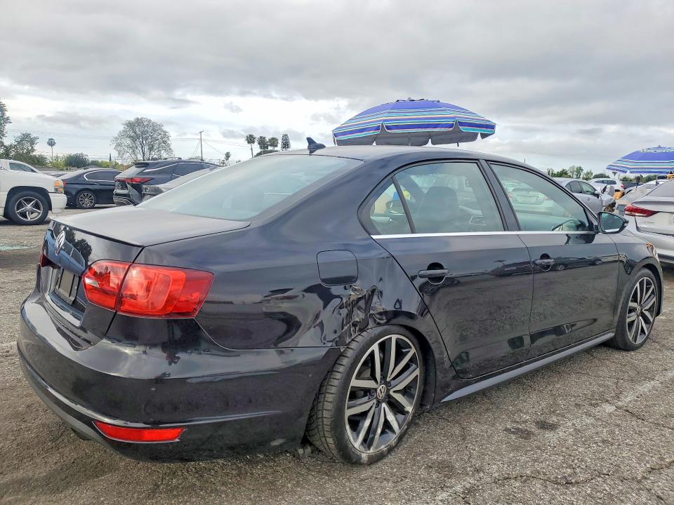 2013 Volkswagen Jetta VIN 3VW4A7AJ8DM424024 COPART salvage auction — REAR END, Ca - Salvage Certificate, sold $1,250 on 2026-08-04 (photo 3)