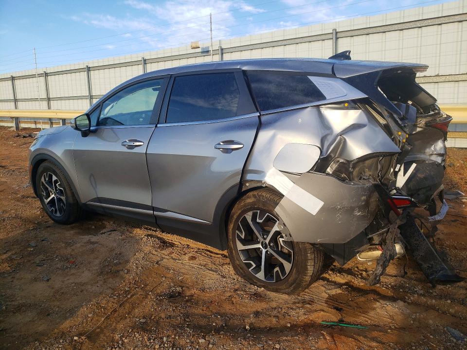2024 Kia Sportage VIN KNDPV3DFXR7287531 COPART salvage auction — REAR END, Nc - Salvage Certificate Of Title, sold $6,200 on 2026-07-10 (photo 2)