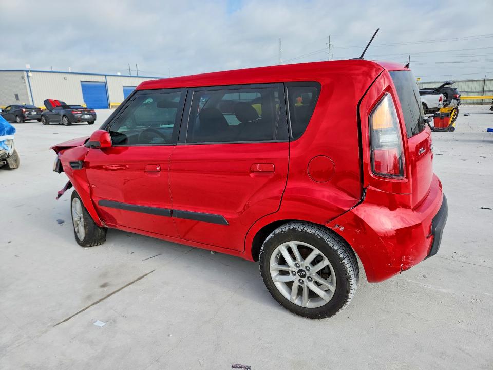 2010 Kia Soul VIN KNDJT2A26A7069758 COPART salvage auction — FRONT END, Tx - Salvage Vehicle Title, sold $275 on 2026-07-24 (photo 2)