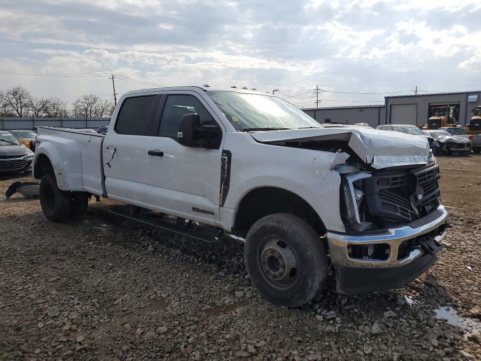 2024 Ford F-350 VIN 1FT8W3DT6RED40471 COPART salvage auction — FRONT END, Il - Certificate Of Title (P), sold $18,400 on 2026-07-29 (photo 4)