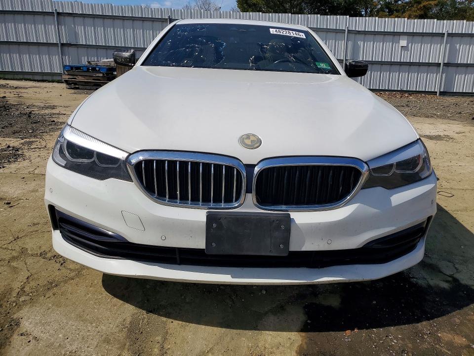 2019 BMW 5 series VIN WBAJA7C50KWW17526 COPART salvage auction — INTERIOR BURN, Wv - Certificate Of Title, sold $6,400 on 2026-07-29 (photo 5)