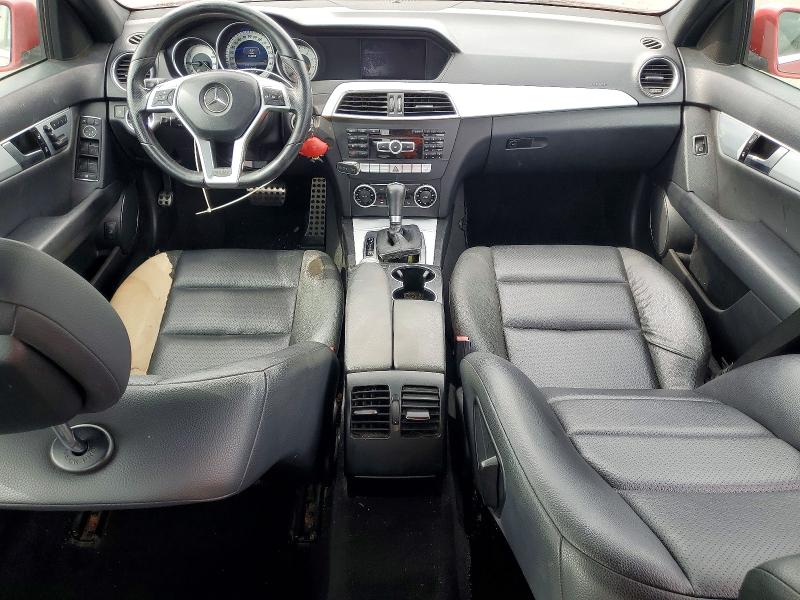 2013 Mercedes-benz C-klasse VIN WDDGF4HB5DA781047 COPART salvage auction — WATER/FLOOD, Hi - Certificate Of Salvage, sold $2 on 2026-07-27 (photo 8)