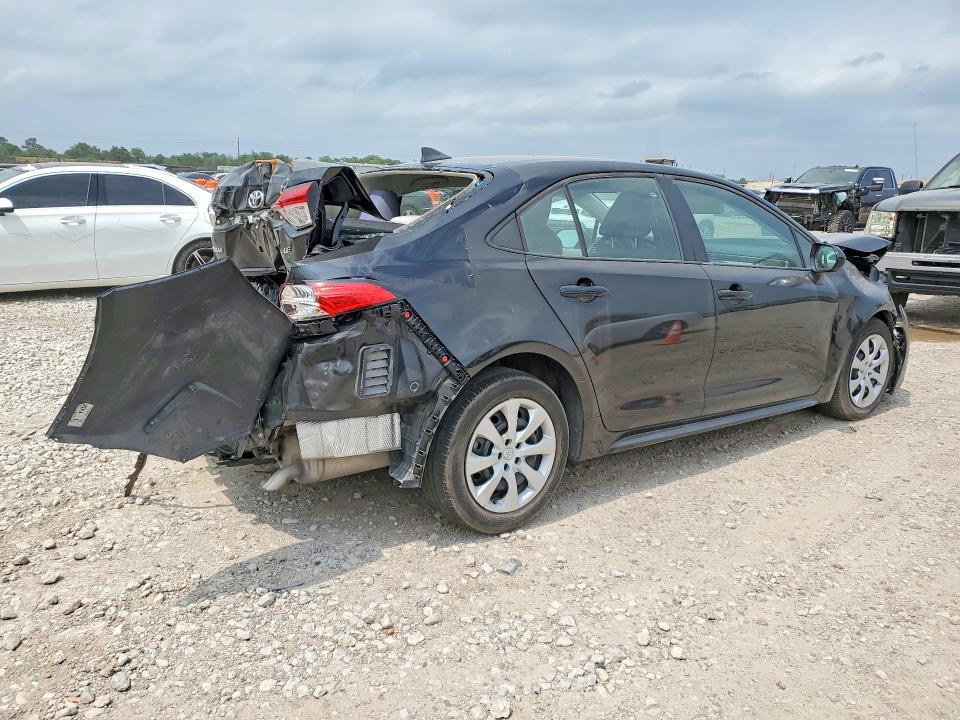 2022 Toyota Corolla VIN 5YFEPMAE0NP383342 COPART salvage auction — REAR END, Tx - Salvage Vehicle Title, sold $2,850 on 2026-07-09 (photo 3)