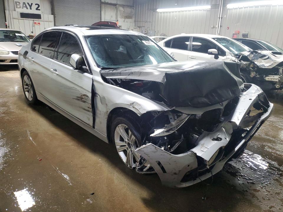 2016 BMW 3er VIN WBA8E3G59GNT76293 COPART salvage auction — FRONT END, Il - Salvage Certificate, sold $875 on 2026-08-11 (photo 4)