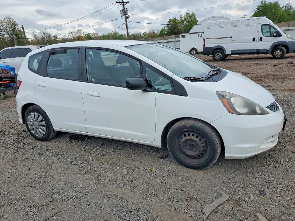 2010 Honda Fit VIN JHMGE8H27AC037307 COPART salvage auction — MINOR DENT/SCRATCHES, Nj - Certificate Of Title, sold $700 on 2026-07-31 (photo 4)