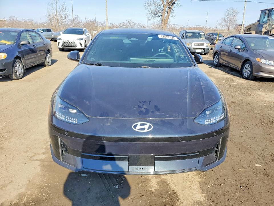 2025 Hyundai Ioniq 6 VIN KMHM34AC1SA096089 COPART salvage auction — SIDE, Qc - Gravement Accidente, sold $4,200 on 2026-07-21 (photo 5)