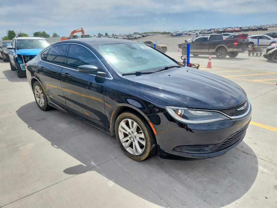 2016 Chrysler 200 VIN 1C3CCCFB0GN196196 COPART salvage auction — UNDERCARRIAGE, Ky - Certificate Of Title, sold $600 on 2026-08-27 (photo 4)