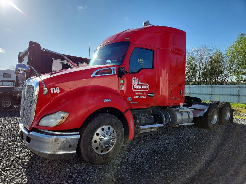 2019 Kenw T600 VIN 1XKYD49X0KJ259085 COPART salvage auction — ROLLOVER, IL - SALVAGE CERTIFICATE, sold $7,200 on 2026-08-06 (photo 2)