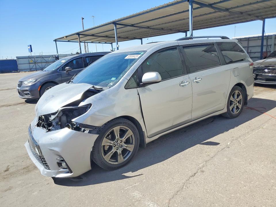 2018 Toyota Sienna VIN 5TDXZ3DC4JS907049 COPART salvage auction — FRONT END, Tx - Salvage Vehicle Title, sold $4,400 on 2026-07-31 (photo 1)