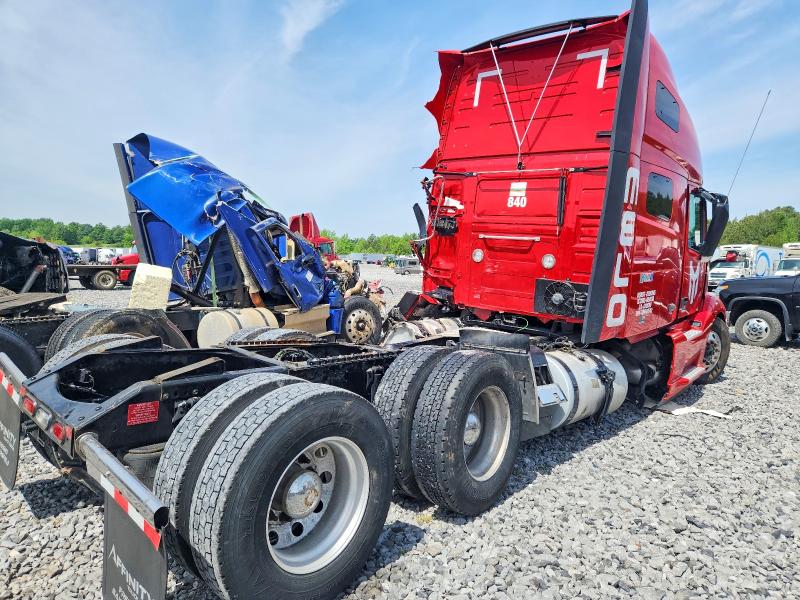 2024 Volvo Vnl VIN 4V4NC9EJ7RN641542 COPART salvage auction — ROLLOVER, TN - SALVAGE CERTIFICATE, sold $25,750 on 2026-08-27 (photo 4)