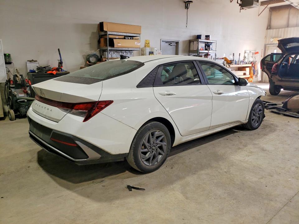 2024 Hyundai Elantra VIN KMHLM4DG9RU678618 COPART salvage auction — FRONT END, MD - CERT OF SALVAGE > 75% DAMAGE, sold $5,300 on 2026-07-03 (photo 3)
