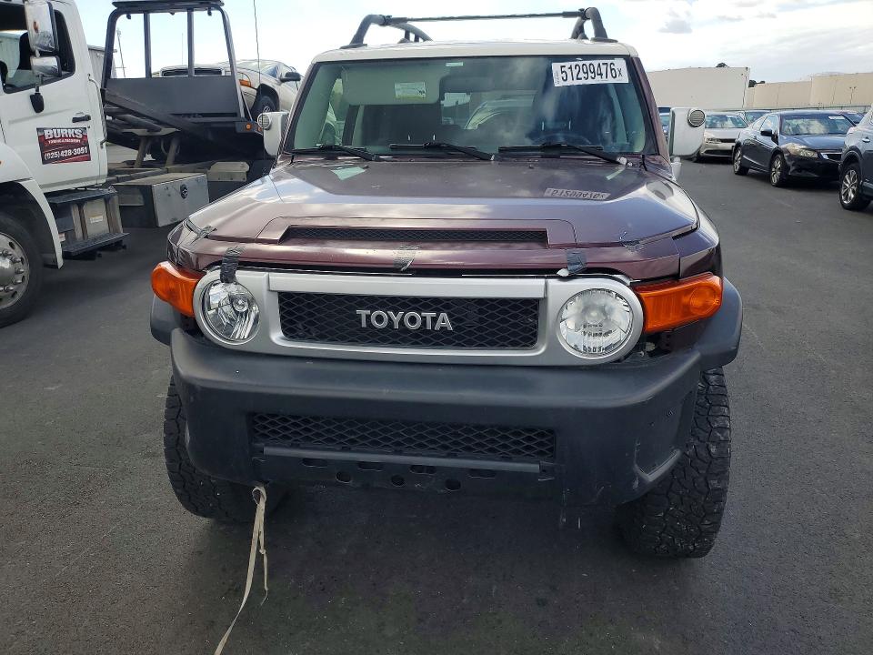 2007 Toyota Fj cruiser VIN JTEBU11F270049180 COPART salvage auction — FRONT END, Co - Certificate Of Title, sold $6,100 on 2026-07-14 (photo 5)