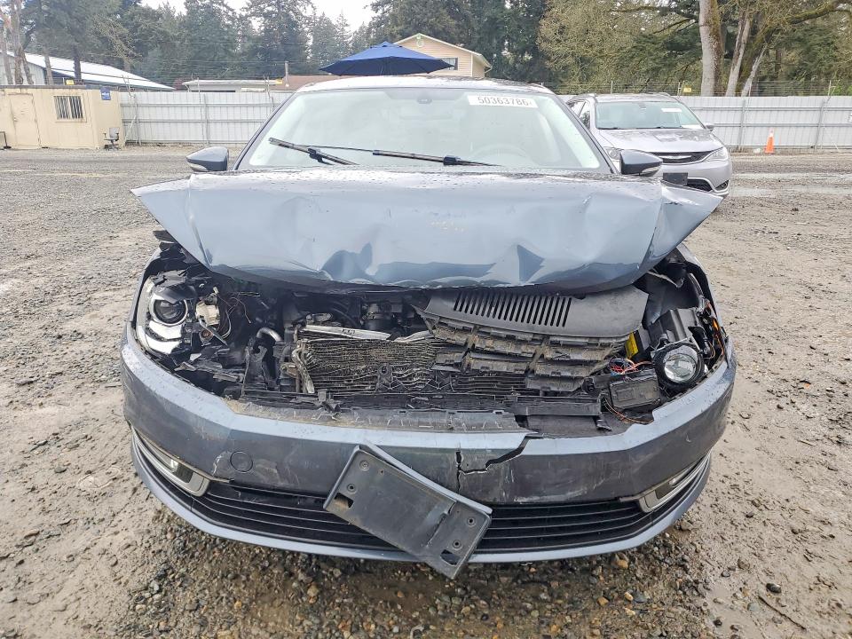 2013 Volkswagen Passat cc VIN WVWAP7AN5DE505642 COPART salvage auction — FRONT END, WA - BILL OF SALE, sold $250 on 2026-07-31 (photo 5)