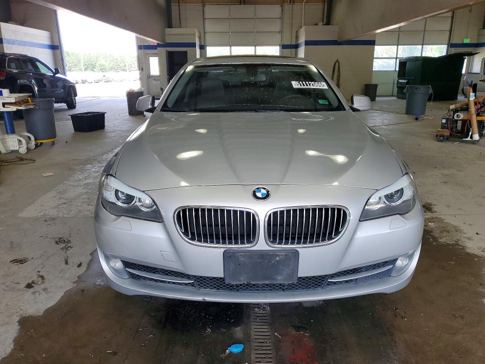 2013 BMW 5er VIN WBAXH5C55DD108413 COPART salvage auction — MECHANICAL, MI - CERTIFICATE OF TITLE, sold $550 on 2026-07-02 (photo 5)