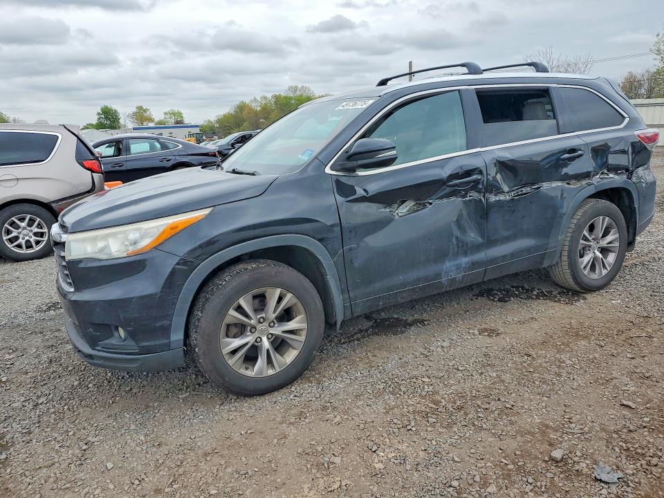 2015 Toyota Highlander VIN 5TDJKRFH5FS185751 COPART salvage auction — SIDE, Nj - Cert Of Title-Salvage, sold $6,500 on 2026-07-31 (photo 1)