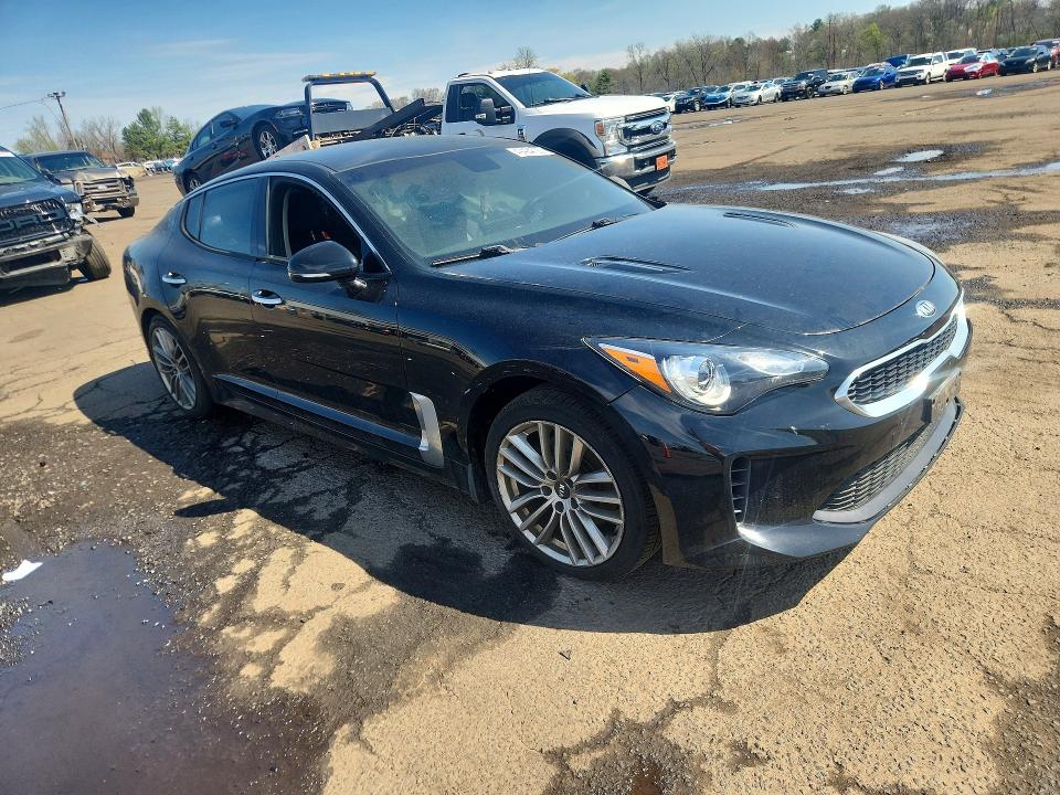 2018 Kia Stinger VIN KNAE15LA7J6024781 COPART salvage auction — BURN, Ct - Cert Of Title-Salvage, sold $1,300 on 2026-07-07 (photo 4)
