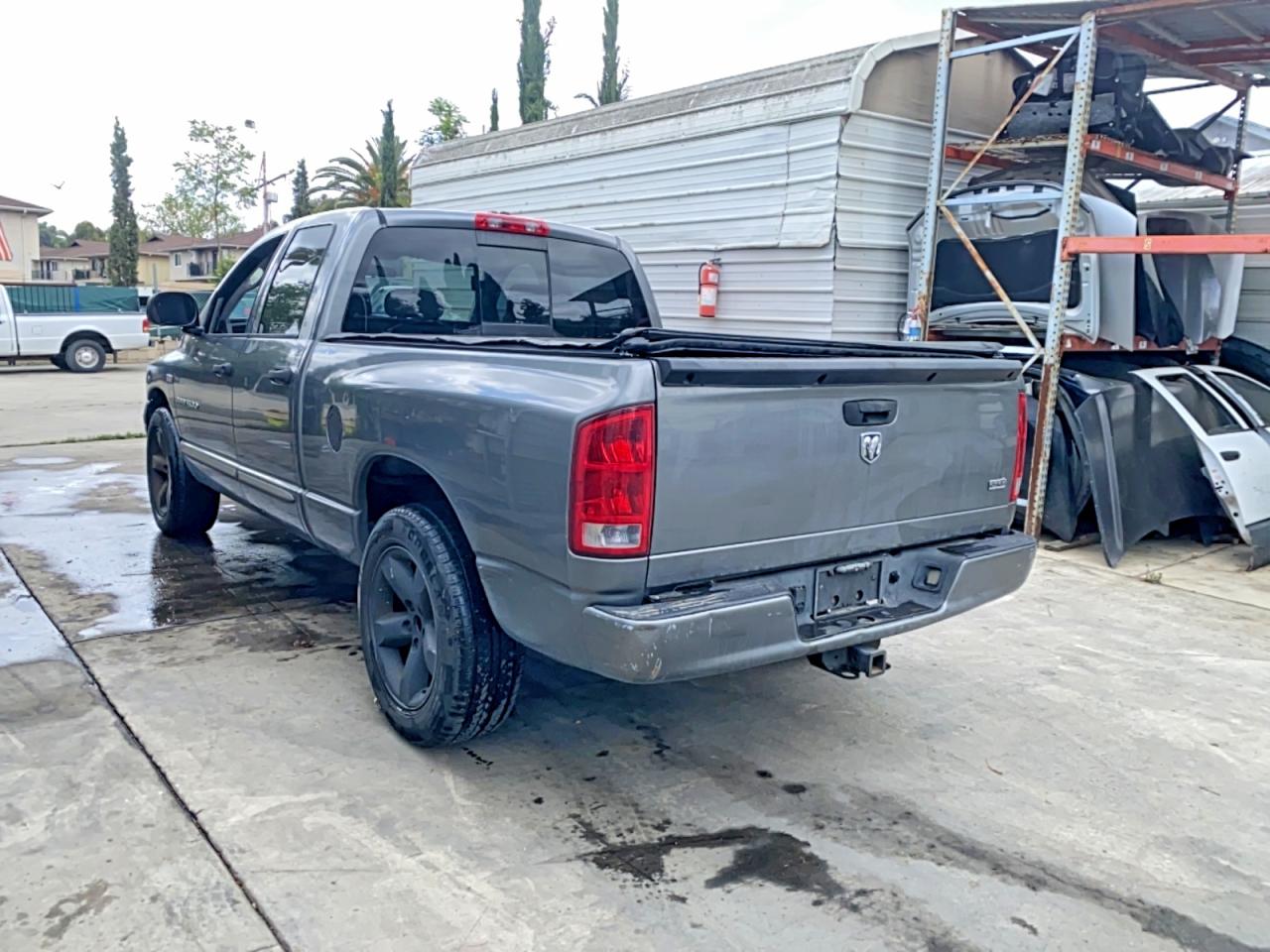2006 Dodge Ram 1500 VIN 1D7HA18286S634767 COPART salvage auction — Minor Dent/Scratches, CA - DIS/DLR/EXP ONLY CLEAN TITLE (P), sold $475 on 2026-07-03 (photo 3)
