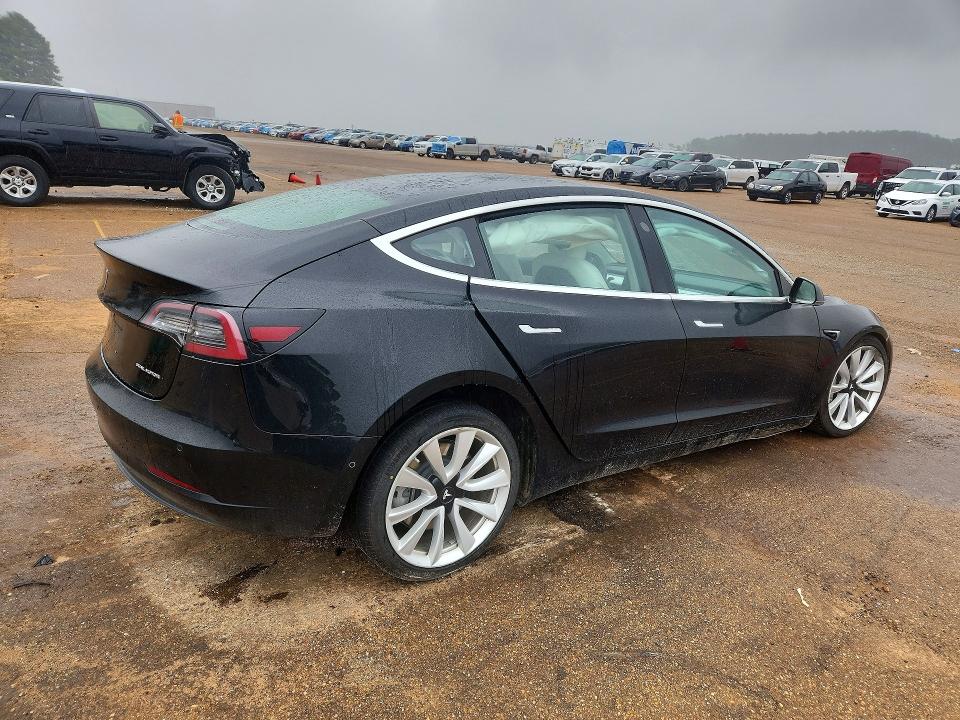 2018 Tesla Model 3 VIN 5YJ3E1EB3JF135054 COPART salvage auction — FRONT END, Tx - Salvage Vehicle Title, sold $2,050 on 2026-07-27 (photo 3)