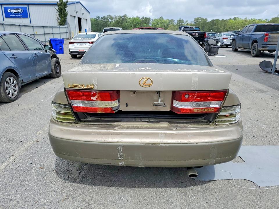 2000 Lexus ES VIN JT8BF28G4Y0286904 COPART salvage auction — REAR END, Id - Salvage Certificate Of Title, sold $200 on 2026-07-23 (photo 6)