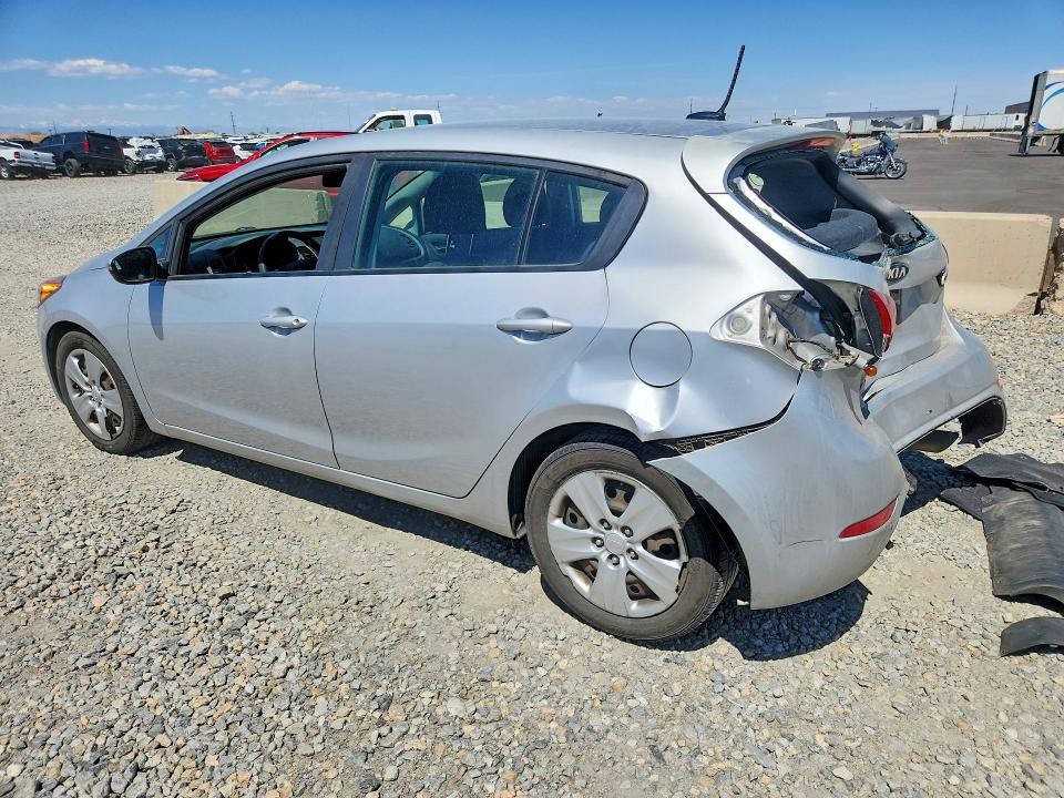 2016 Kia Forte VIN KNAFK5A82G5585194 COPART salvage auction — REAR END, CO - PUBLIC - SALVAGE TITLE, sold $700 on 2026-07-09 (photo 2)