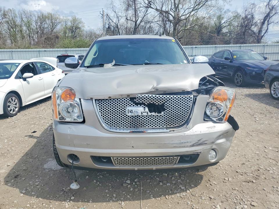2007 Gmc Yukon VIN 1GKFK638X7J336045 COPART salvage auction — FRONT END, Mo - Salvage Certificate Of Title, sold $1,800 on 2026-07-10 (photo 5)