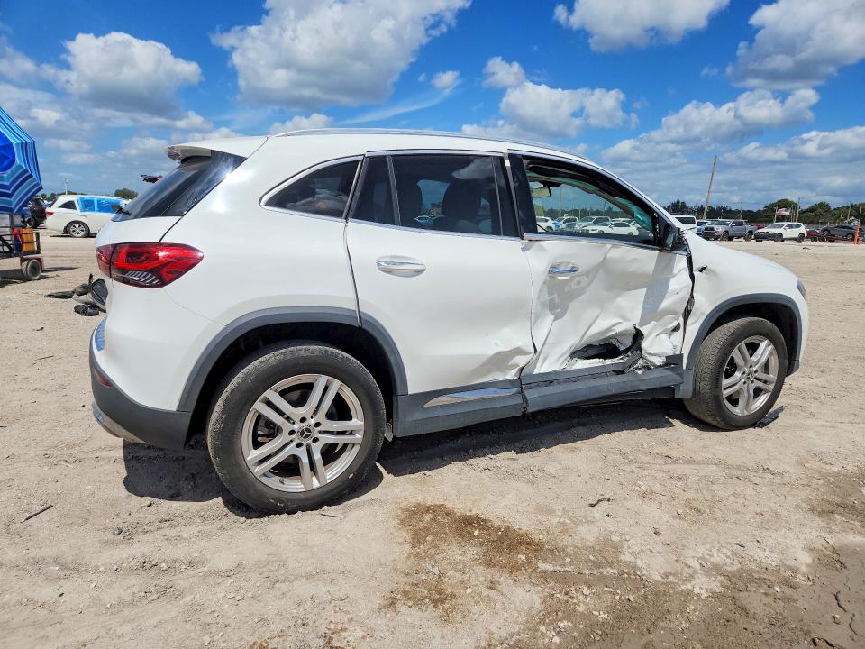 2022 Mercedes-benz Gla-class VIN W1N4N4GBXNJ400563 COPART salvage auction — SIDE, FL - CERT OF TITLE SLVG REBUILDABLE, sold $11,000 on 2026-08-18 (photo 3)