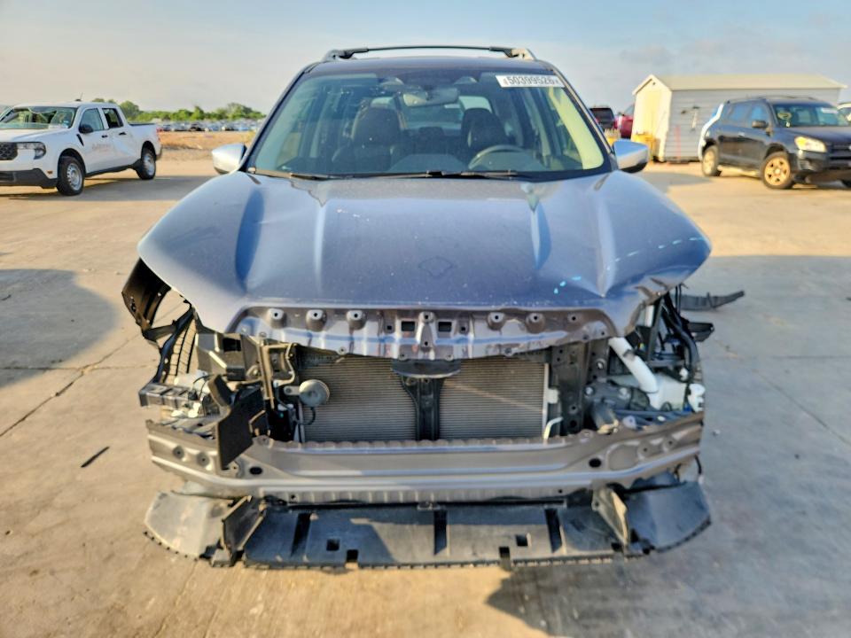 2022 Subaru Forester VIN JF2SKARC3NH463539 COPART salvage auction — FRONT END, Tx - Certificate Of Title, sold $11,100 on 2026-07-02 (photo 5)