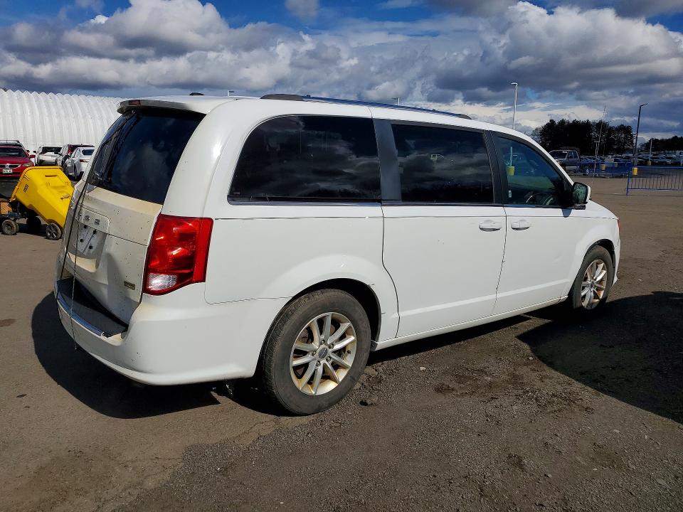 2018 Dodge Grand caravan VIN 2C4RDGBG9JR175790 COPART salvage auction — REAR END, Va - Certificate Of Title, sold $1,250 on 2026-07-10 (photo 3)