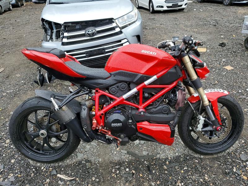 2013 Ducati Streetfighter VIN ZDM11BMV8DB013435 — COPART salvage auction photo