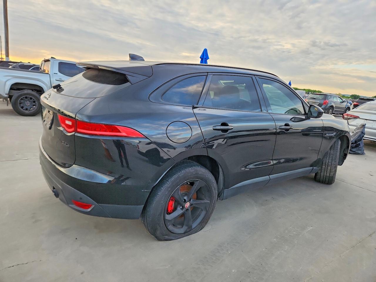2018 Jaguar F-Pace VIN SADCJ2FX2JA266081 COPART salvage auction — Normal Wear, TX - CERTIFICATE OF TITLE (P), sold $4,350 on 2026-07-02 (photo 3)