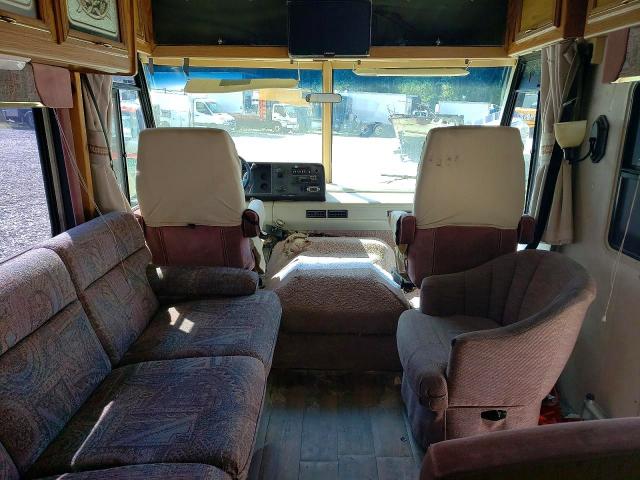1992 Winnebago VIN 1GBJP37N0M3313013 COPART salvage auction — ENGINE BURN, MA - CERT OF TITLE-RECONSTRCTD COLL, sold $5 on 2026-07-29 (photo 5)