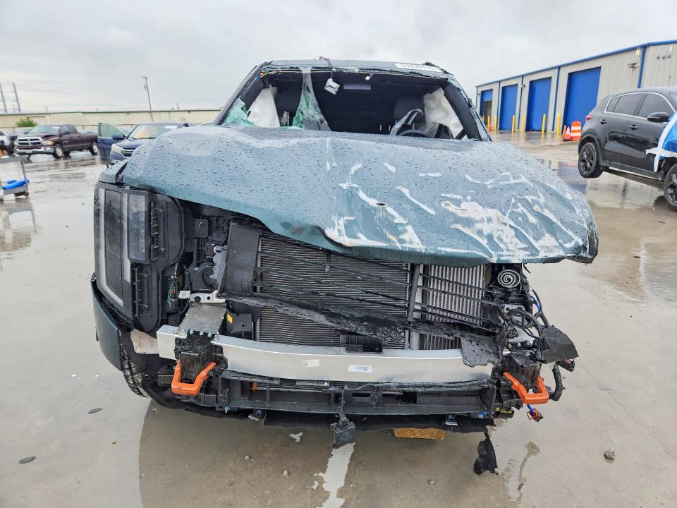 2027 Kia Telluride VIN 5XYPLES1XVG017768 COPART salvage auction — ALL OVER, TX - NONREPAIRABLE TITLE, sold $6,100 on 2026-07-07 (photo 5)