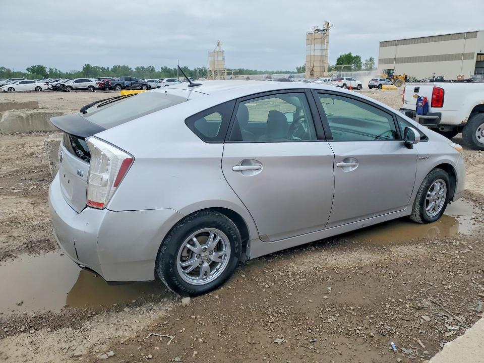 2010 Toyota Prius VIN JTDKN3DU3A0108705 COPART salvage auction — NORMAL WEAR, MO - DEALER ONLY CLEAN TITLE, sold $1,050 on 2026-07-30 (photo 3)