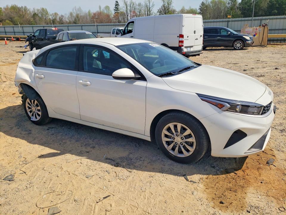 2024 Kia Forte VIN 3KPF24AD0RE768739 COPART salvage auction — REAR END, Va - Cert Of Title - Salvage, sold $2,850 on 2026-07-24 (photo 4)