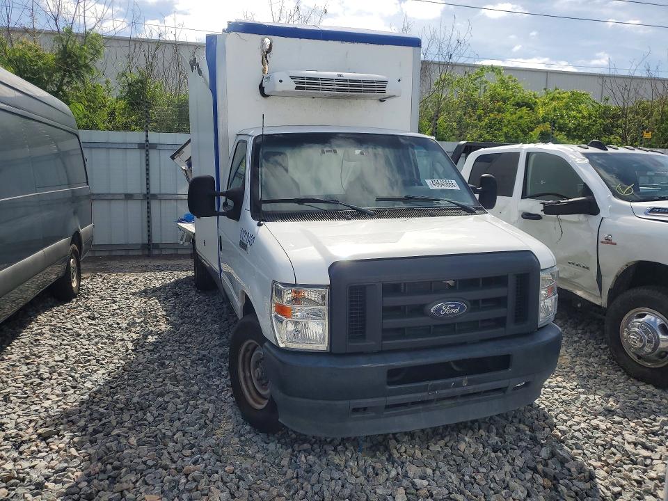 2023 Ford Econoline e350 VIN 1FDWE3FK1PDD14762 COPART salvage auction — REAR END, Fl - Certificate Of Title, sold $10,100 on 2026-07-08 (photo 5)