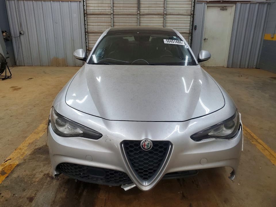 2017 Alfa romeo Giulia VIN ZARFAEBN6H7551961 COPART salvage auction — FRONT END, Nc - Dealer Only Clean Title, sold $1,700 on 2026-07-17 (photo 5)