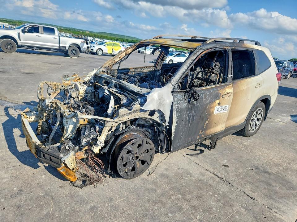 2020 Subaru Forester VIN JF2SKAJC0LH606424 COPART salvage auction — BURN, TX - NONREPAIRABLE TITLE, sold $200 on 2026-07-16 (photo 1)