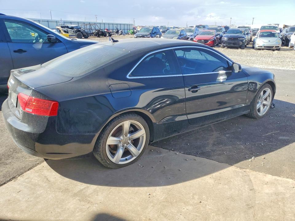 2015 Audi A5 VIN WAUCFAFR0FA054552 COPART salvage auction — MINOR DENT/SCRATCHES, Tx - Certificate Of Title (P), sold $15,600 on 2026-07-09 (photo 3)