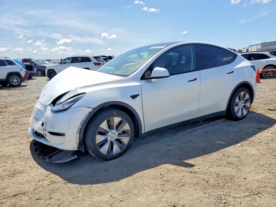 2022 Tesla Model y VIN 7SAYGDEE1NF363462 COPART salvage auction — FRONT END, Salvage Title, sold $125 on 2026-07-21 (photo 1)